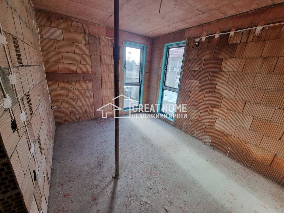 Продава се Двустаен апартамент в Търговище, Център - 73 кв.м за 1013 €/кв.м - Снимка #4