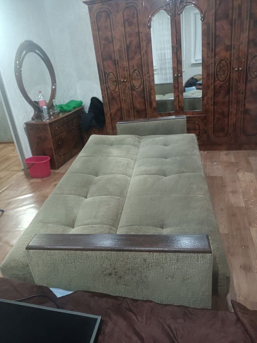 Продам диван город