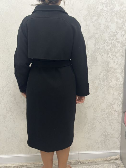 Продам демисезонное пальто