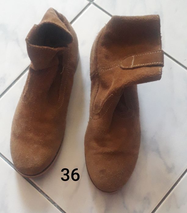 Ghete  piele intoarsa