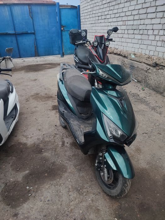 Продам М8 про мопед