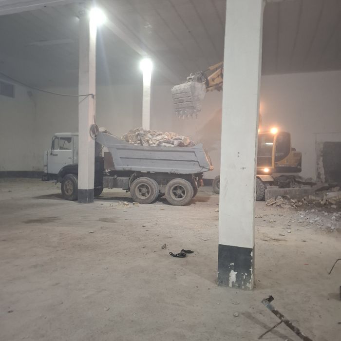 Kamaz  Ekskavator Uy buzish hizmati