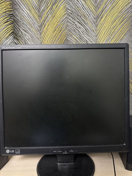 Продаеться компьютер