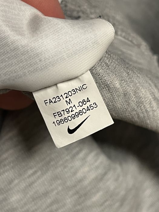 NIKE Tech Fleece : размер М / Оригинал