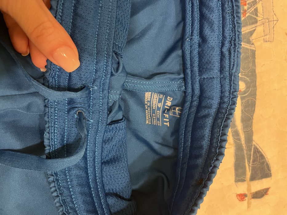 Къси спортни панталони Nike 122-128