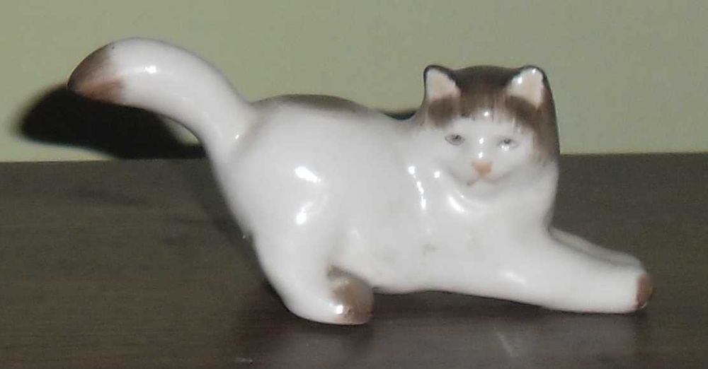 Lot 9 bibelouri reprezentând diverse animale