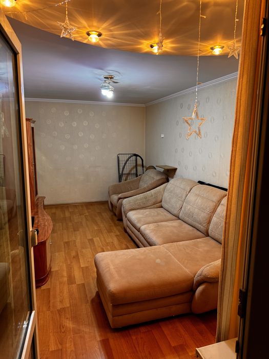 Продам диван с креслом расклодной