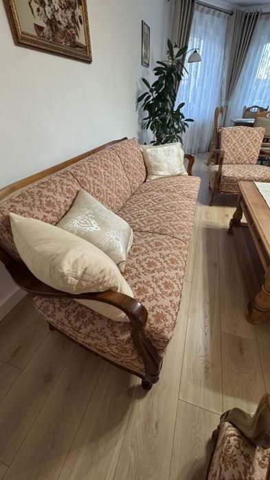 Set canapea și 2 fotolii, lemn masiv – stare excelentă