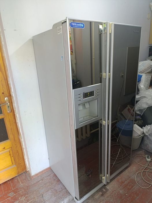 Продам холодильник