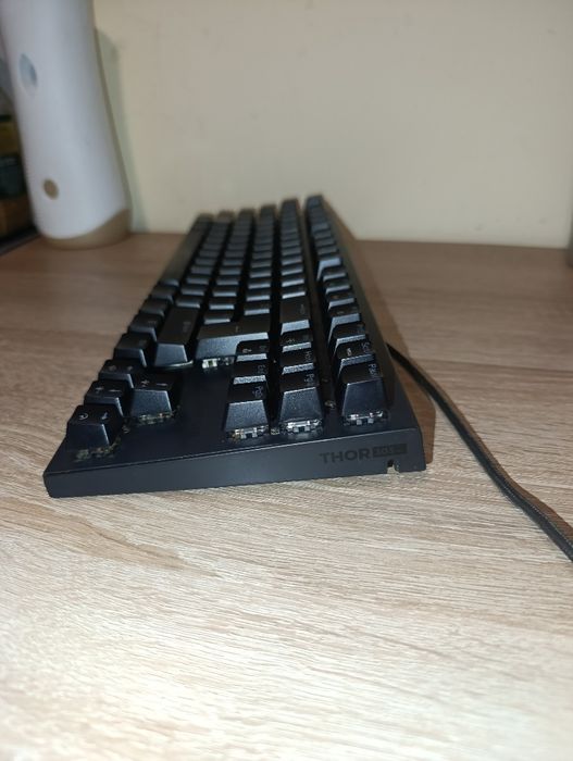 Гейминг клавиатура GENESIS Thor 303 TKL