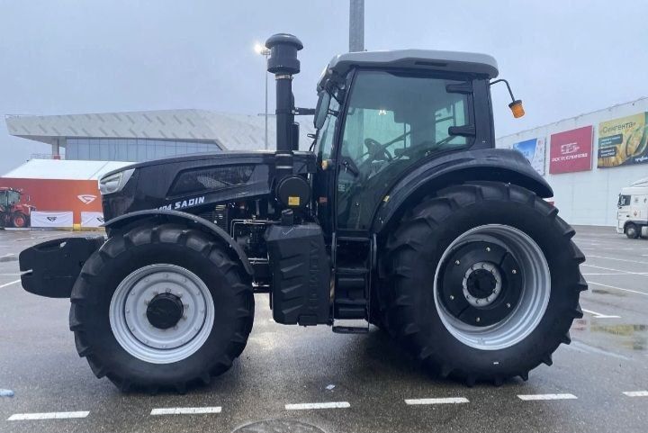 Трактор SADIN 240 от кучи