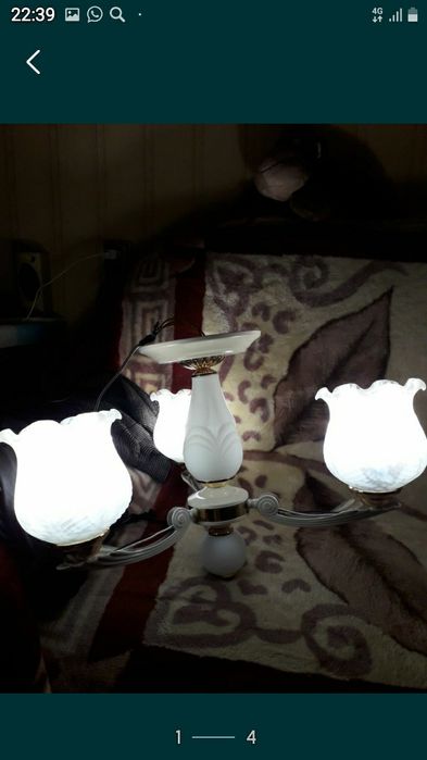 Люстра потолочная.