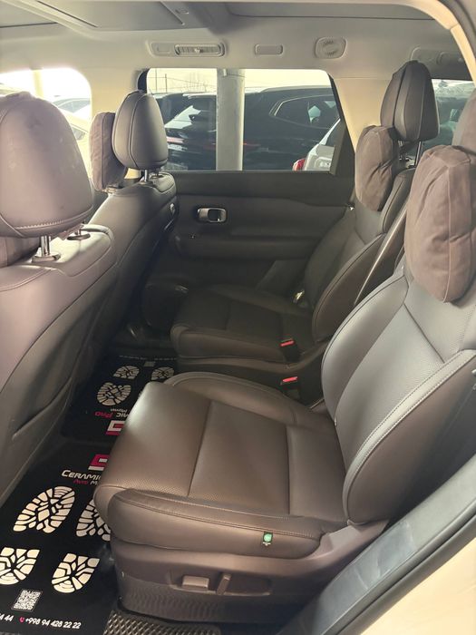 Leаpmotor.c16 гибрид 2 доп опсия