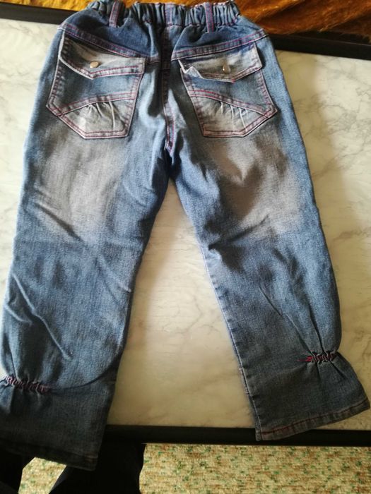 Продавам детски панталонки дълги за момиче