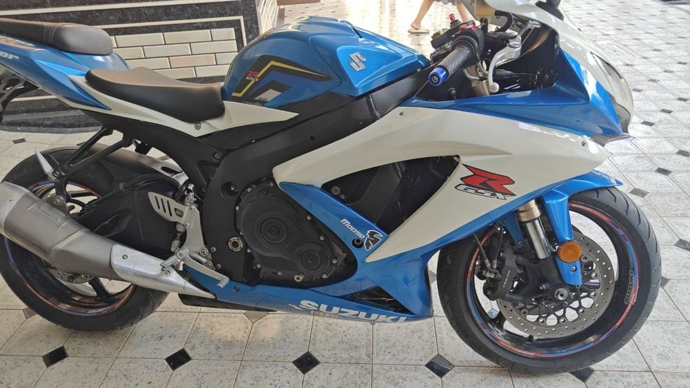 Suzuki GSX-R 600 sotiladi