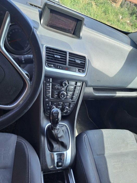 Opel Meriva 1.4 газ. инжекцион Ланди Ренцо-2012-верига климатик