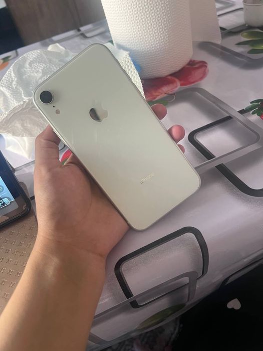 Iphone XR 64 tali