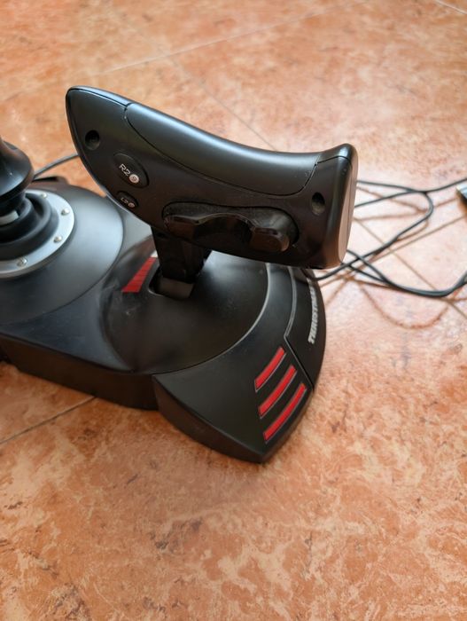 Thrustmaster T Flight HOTAS v2