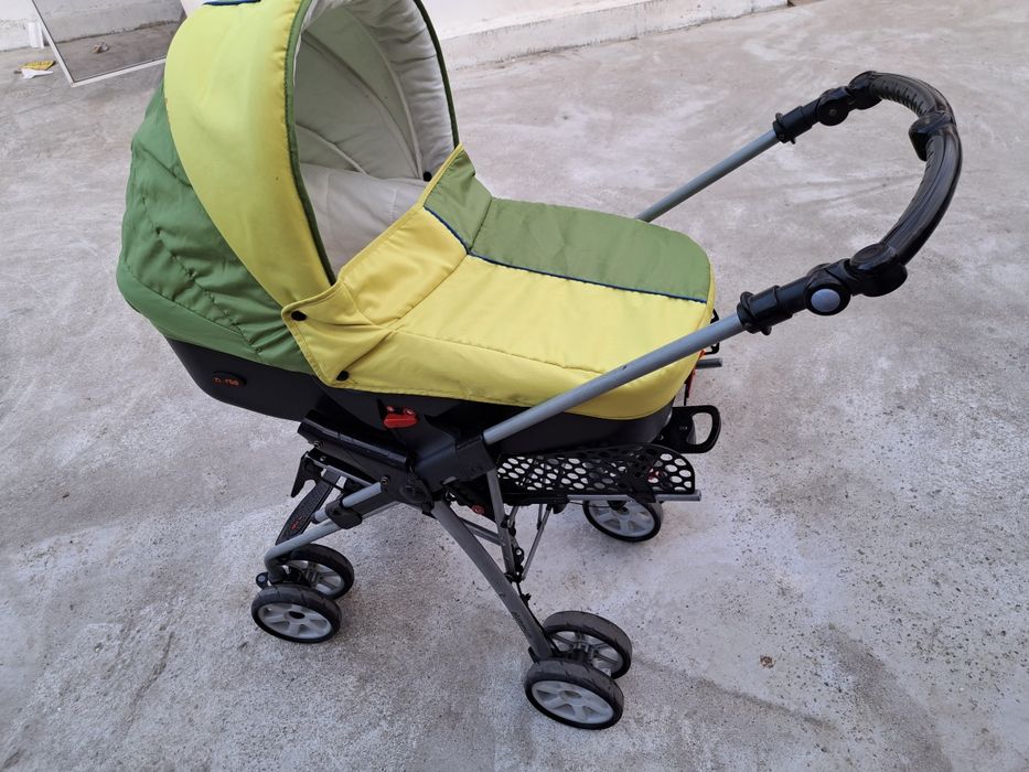 Carucior 3 în 1 stare buna