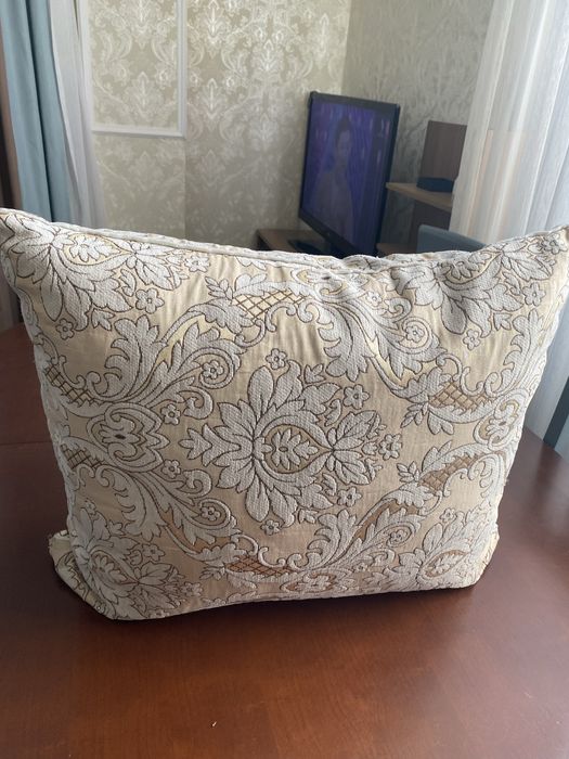 Диванные подушки