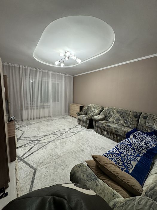 Продам квартиру 4 комнатную