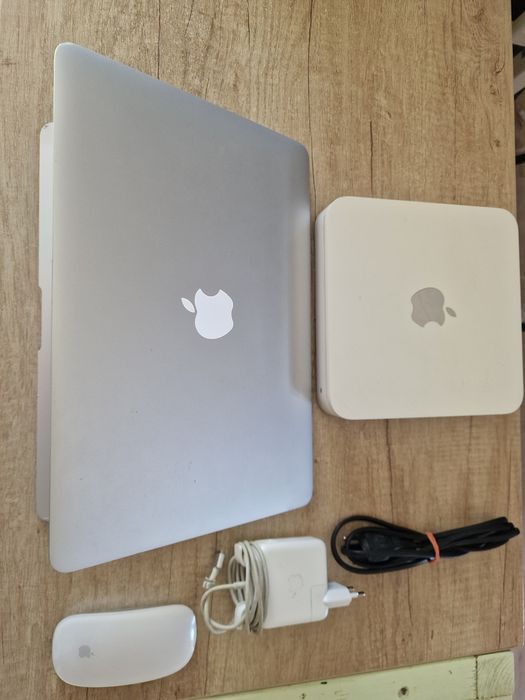Macbook air 2017 I7, 8GB RAM, Time capsule 2 TB, Magic Mouse