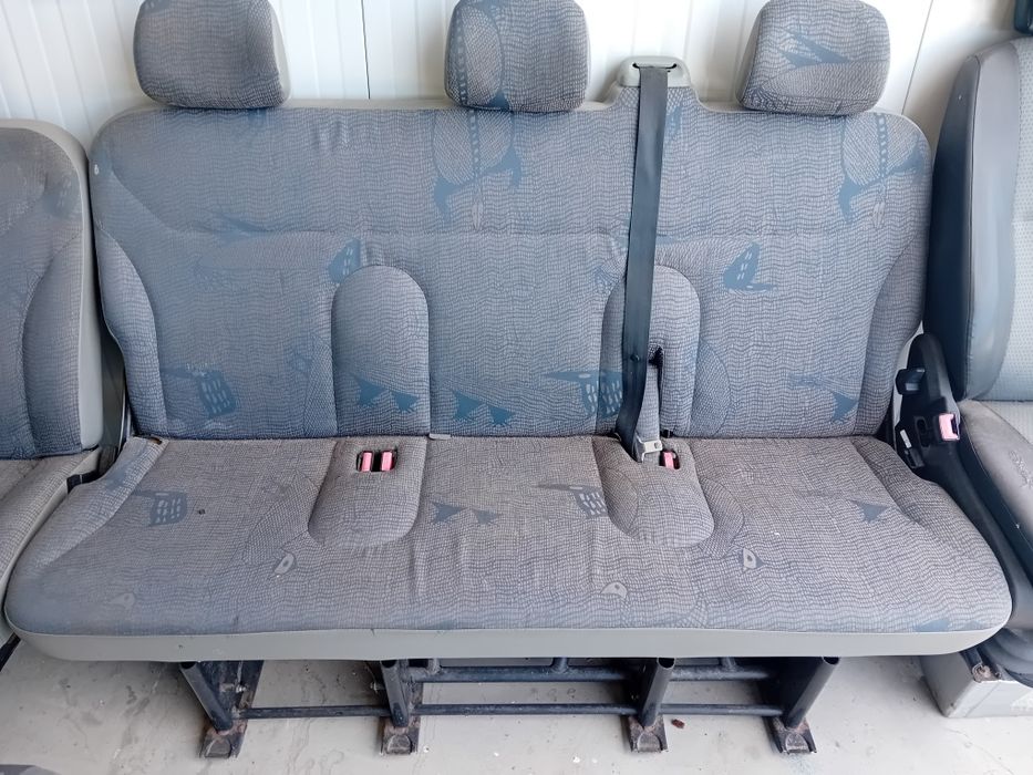 Седалка  тройка за Виваро / Трафик / Vivaro / Traffic