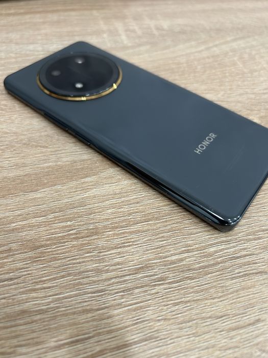 Продам honor x9c 8/256gb 5g