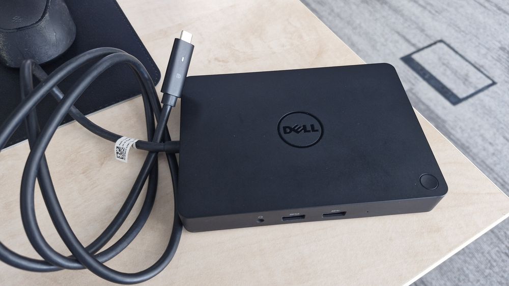 DELL Docking station WD15
