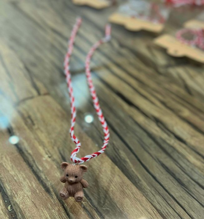 Ръчно изработени мартеници