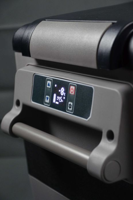 Frigider Auto Overlander pentru camping 45L