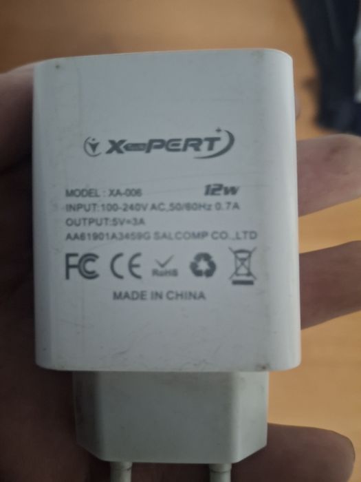 Кабели,зарядки и т.д