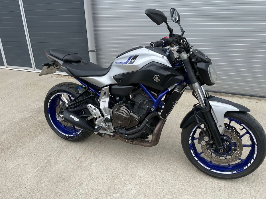 Yamaha mt-07 2016