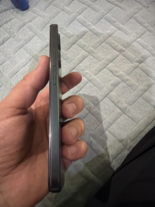 Продам телефон