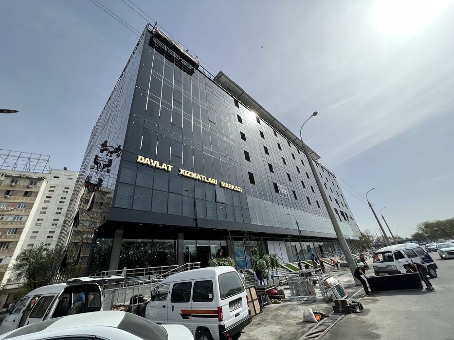 Мойка фасадов, промышленная альпинизм по Узбекистану.