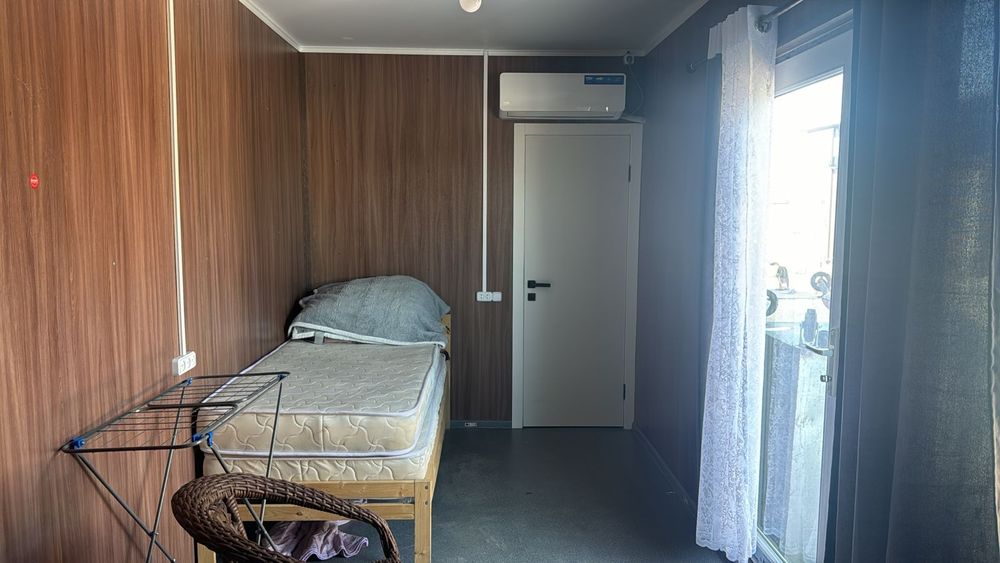 Контейнер жилой, бытовка