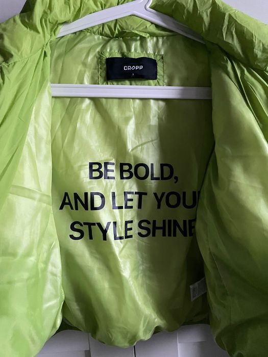 Яке бомбер Cropp