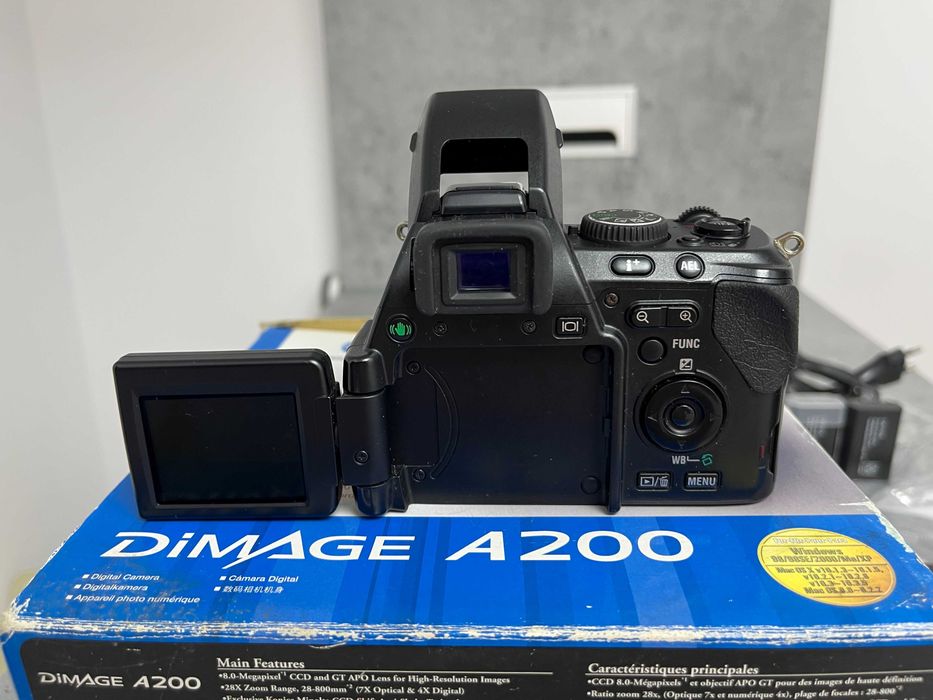 Konica Minolta DiMAGE A200