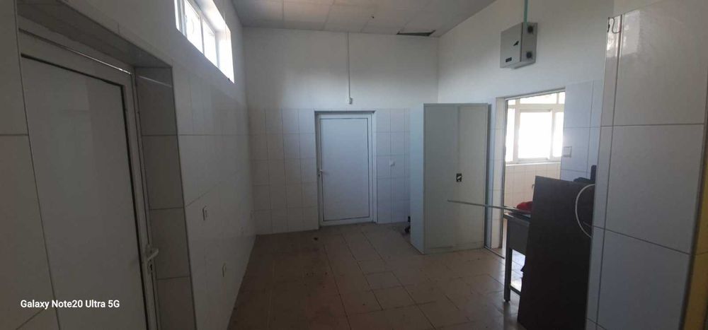 Търговски обект 120 кв.м на главен булевард в ж.к. Младост II