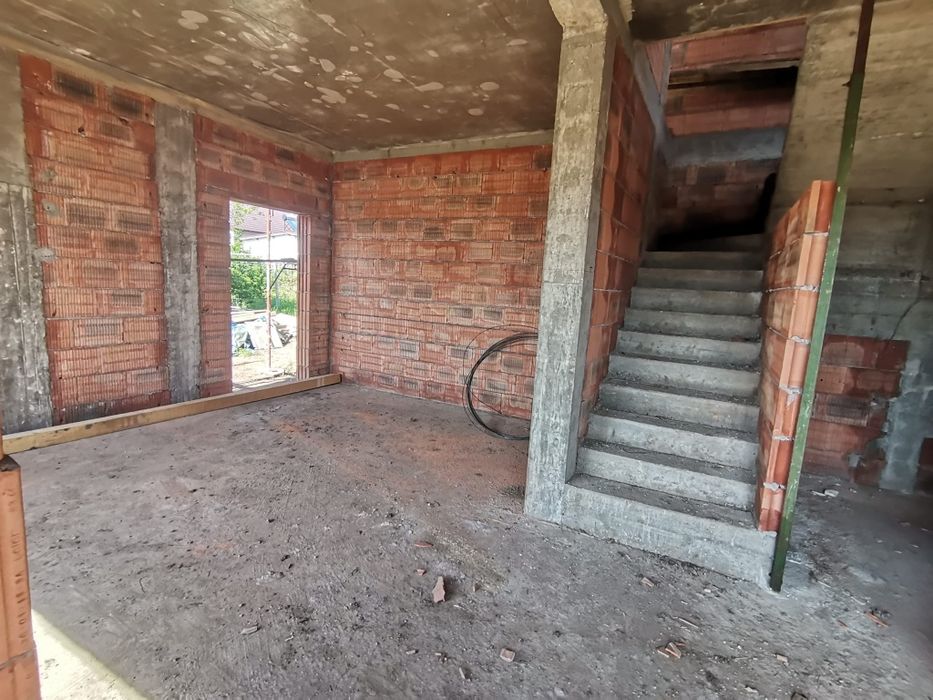 PF.Case de vânzare 125mp utili