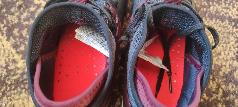 стоножки Kipsta. Kipsta Futbolni obuvki stonojki