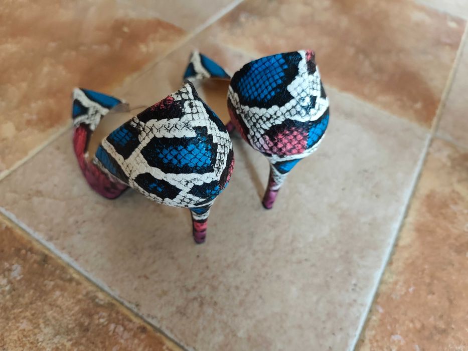 Дамски обувки на ток