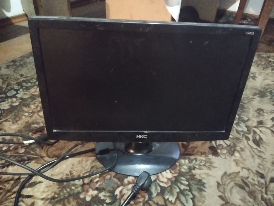 Монитор  19 дюймов