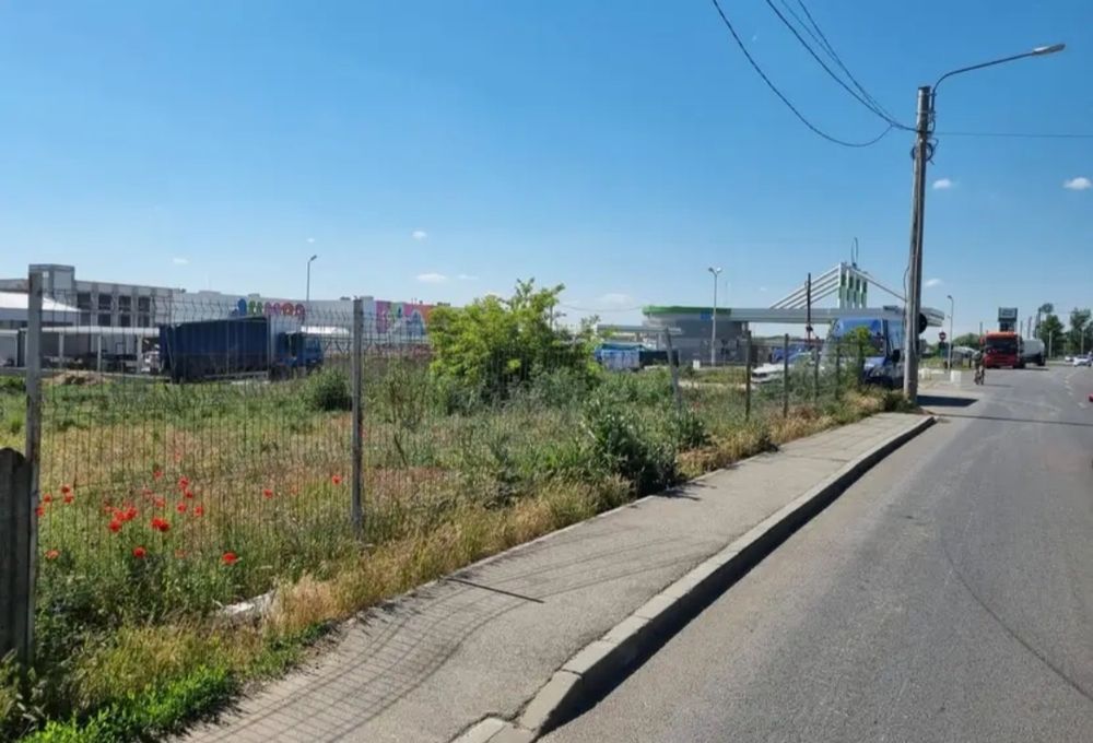 Teren Craiova 2500mp la bulevard
