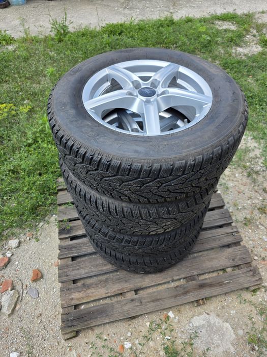 Jante cu anvelope Ford R16