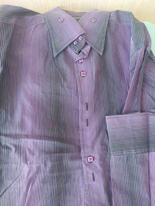 Продаются мужские рубашки с рукавом и без.