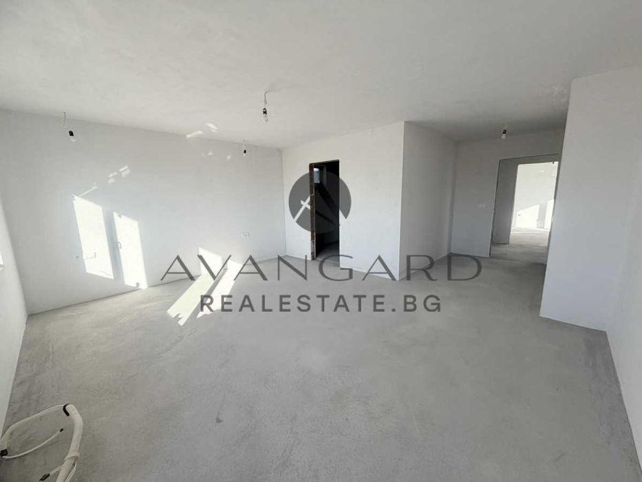 Продава се Къща в с. Златитрап, Област Пловдив - 263 кв.м за 703 €/кв.м - Снимка #9