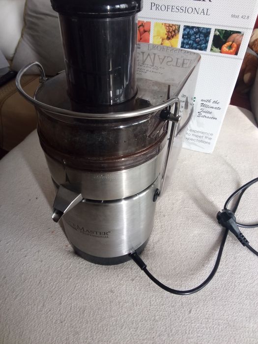 Juice Master Professional сокоизтисквачка професионална