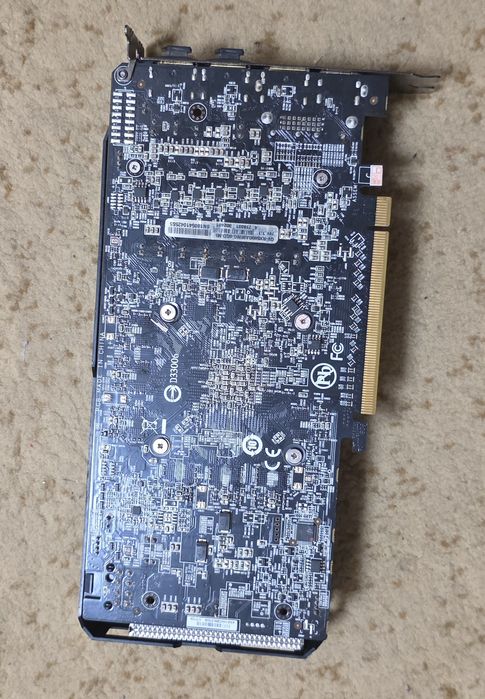 Продам видеокарту Gigabyte RX 580 Gaming