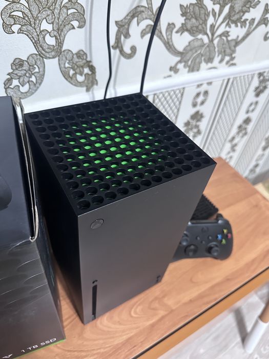 Xbox series X в отличном состоянии